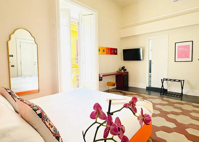 Hotel Voglia 'e turnà Napoli